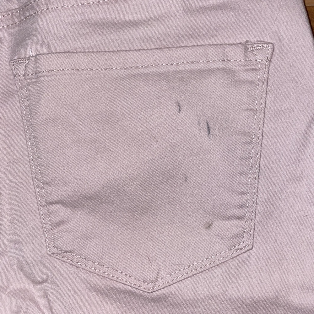 Light Pink Ripped Jeans💗 - Picture 4 of 7